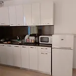 Sapphire Apartment *