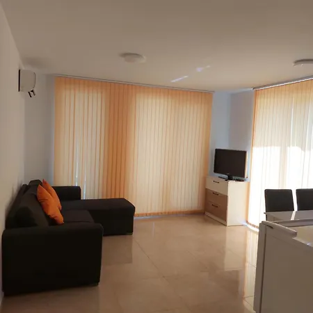 Sapphire Apartament *